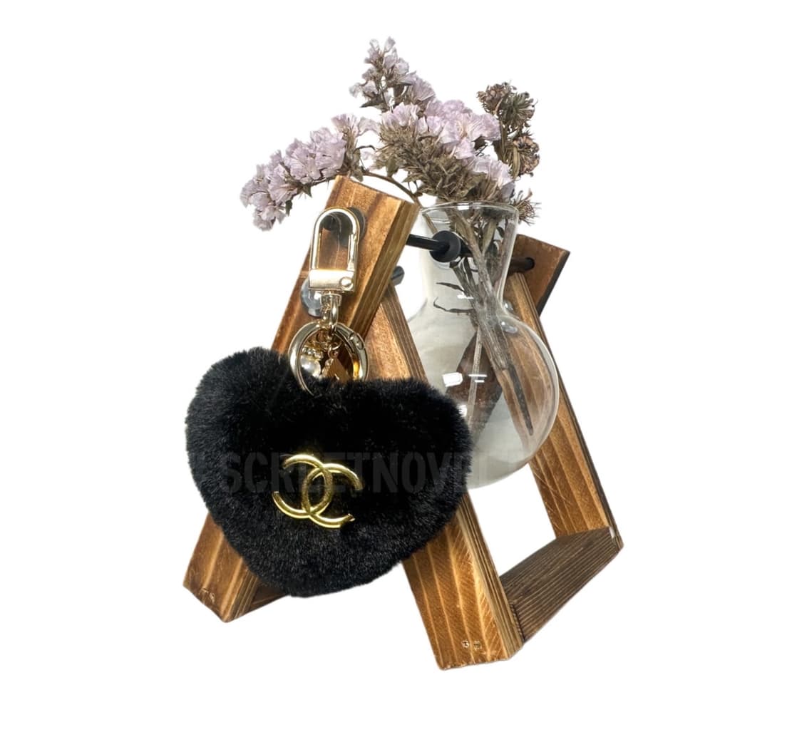 샤넬 하트 폼폼이 키링 블랙 상품이미지8