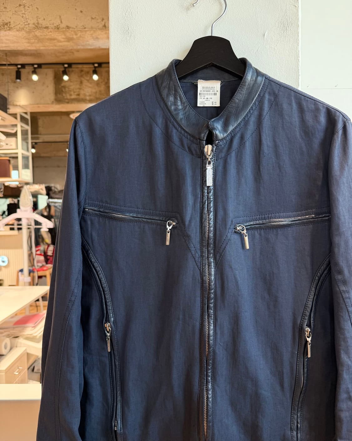 베르사체 네이비 린넨 레더 트림 블루종 자켓 상품이미지4