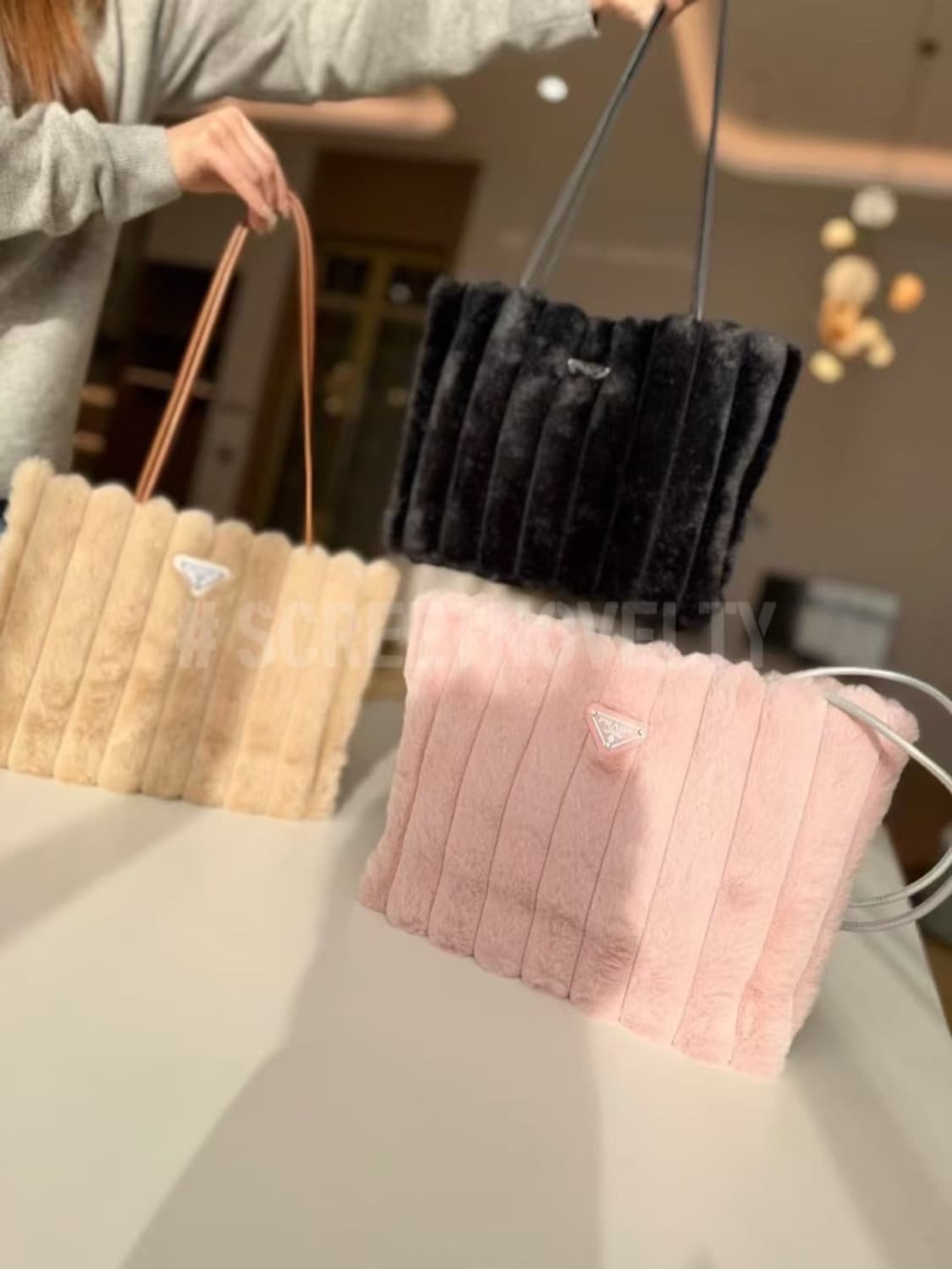  프라다뷰티 퍼 숄더백 브라운 VIP 기프트백 무배 상품이미지7