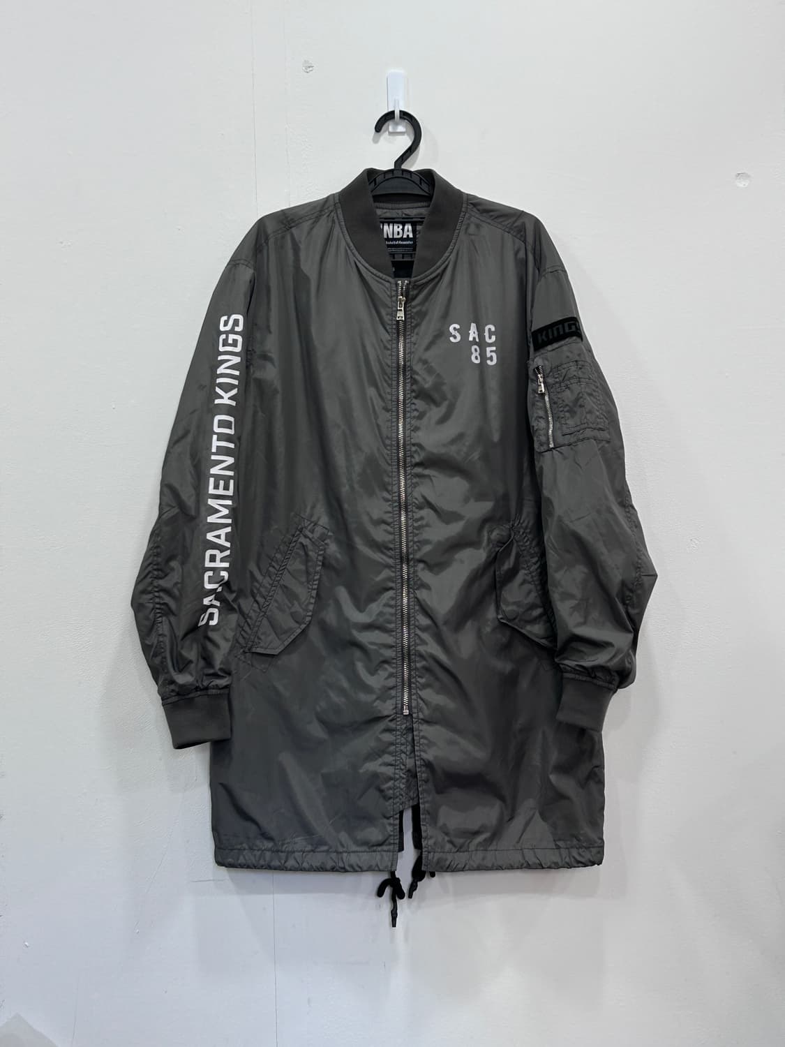 NBA 새크라멘토 킹스 롱 바람막이 점퍼 남성 S 90-95 상품이미지2