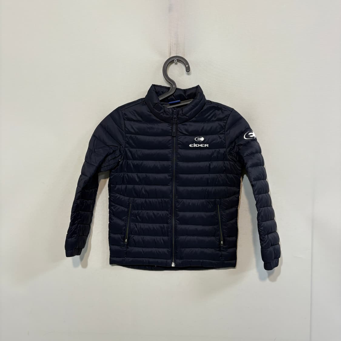 아이더 키즈 구스다운 경량패딩 120 상태최상 상품이미지1