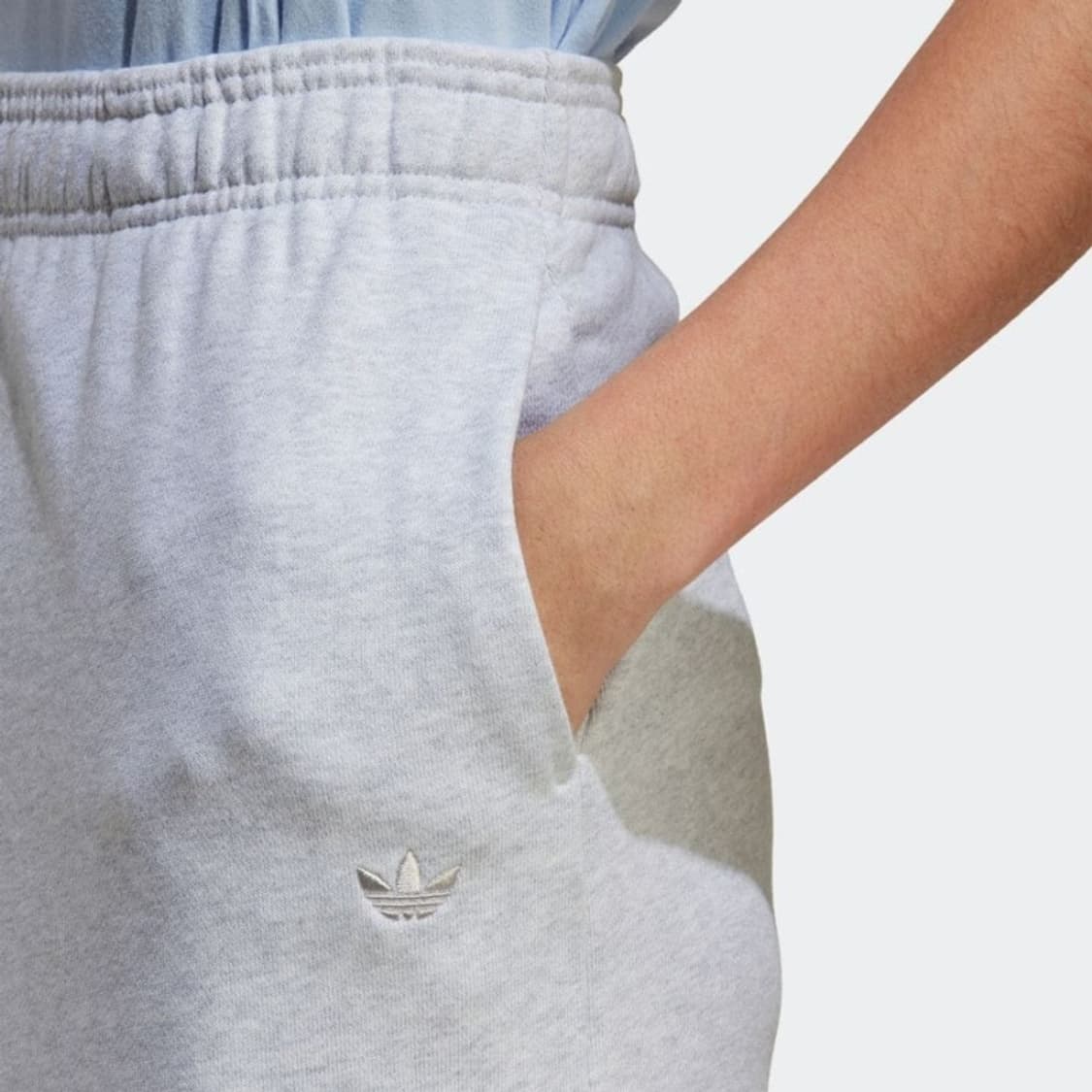 아디다스 에센셜 스커트 그레이 M
택포 상품이미지5