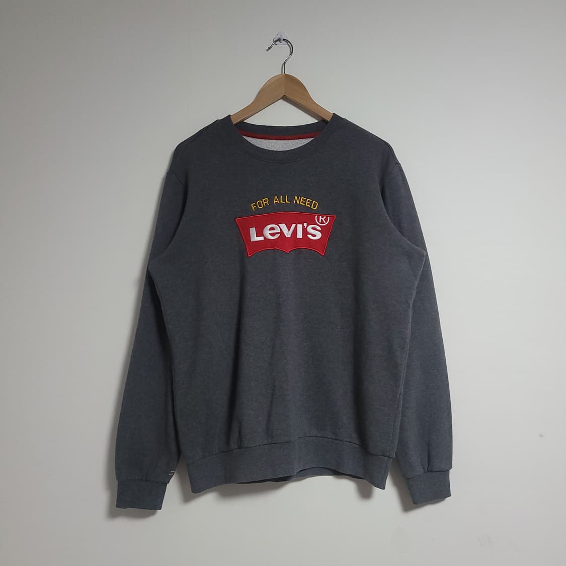 (165) LEVI'S 리바이스 로고 맨투맨 티셔츠 다크 그레이 상품이미지1