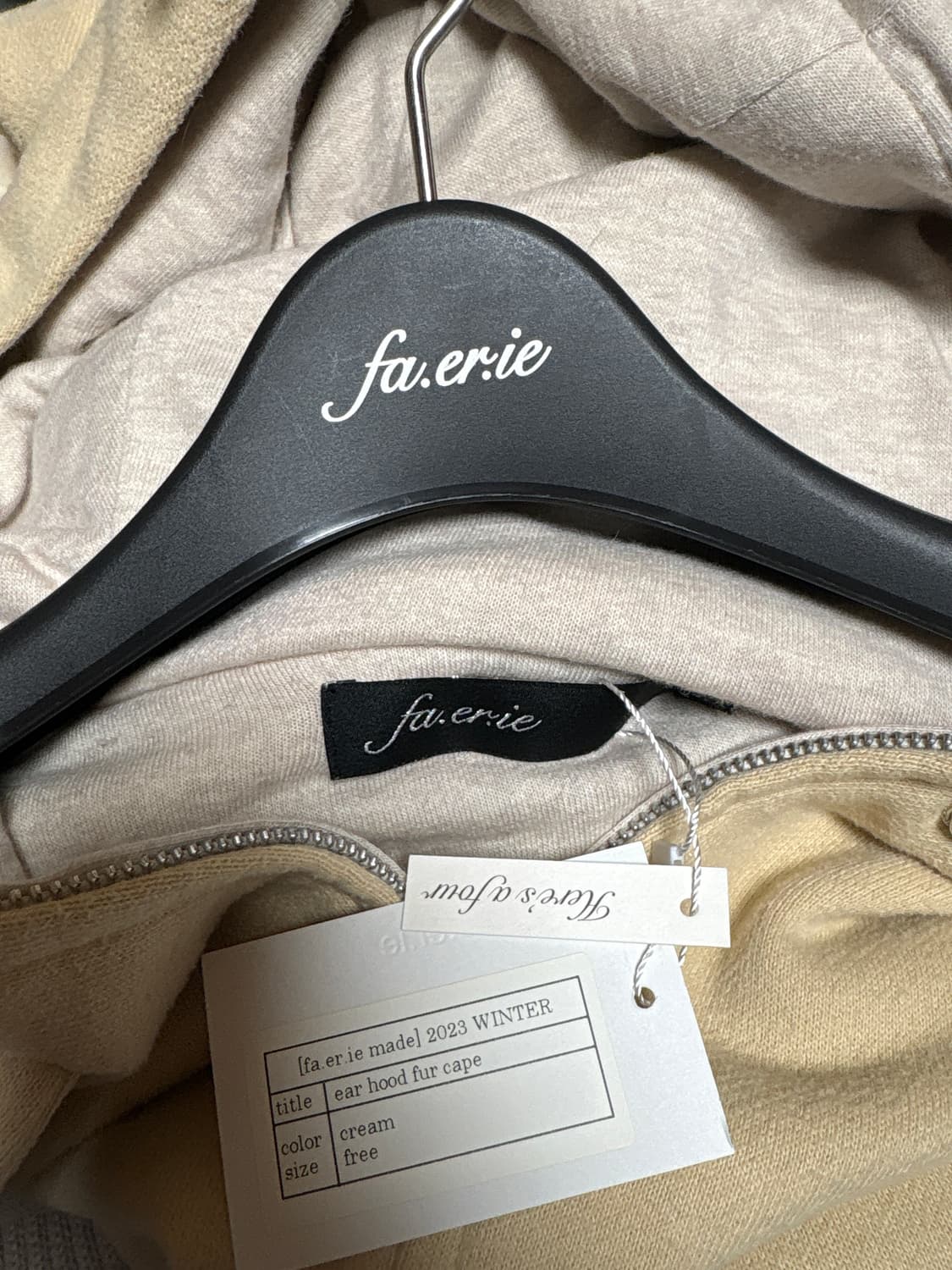 [fa.er.ie] ear hood fur cape (cream) 상품이미지4