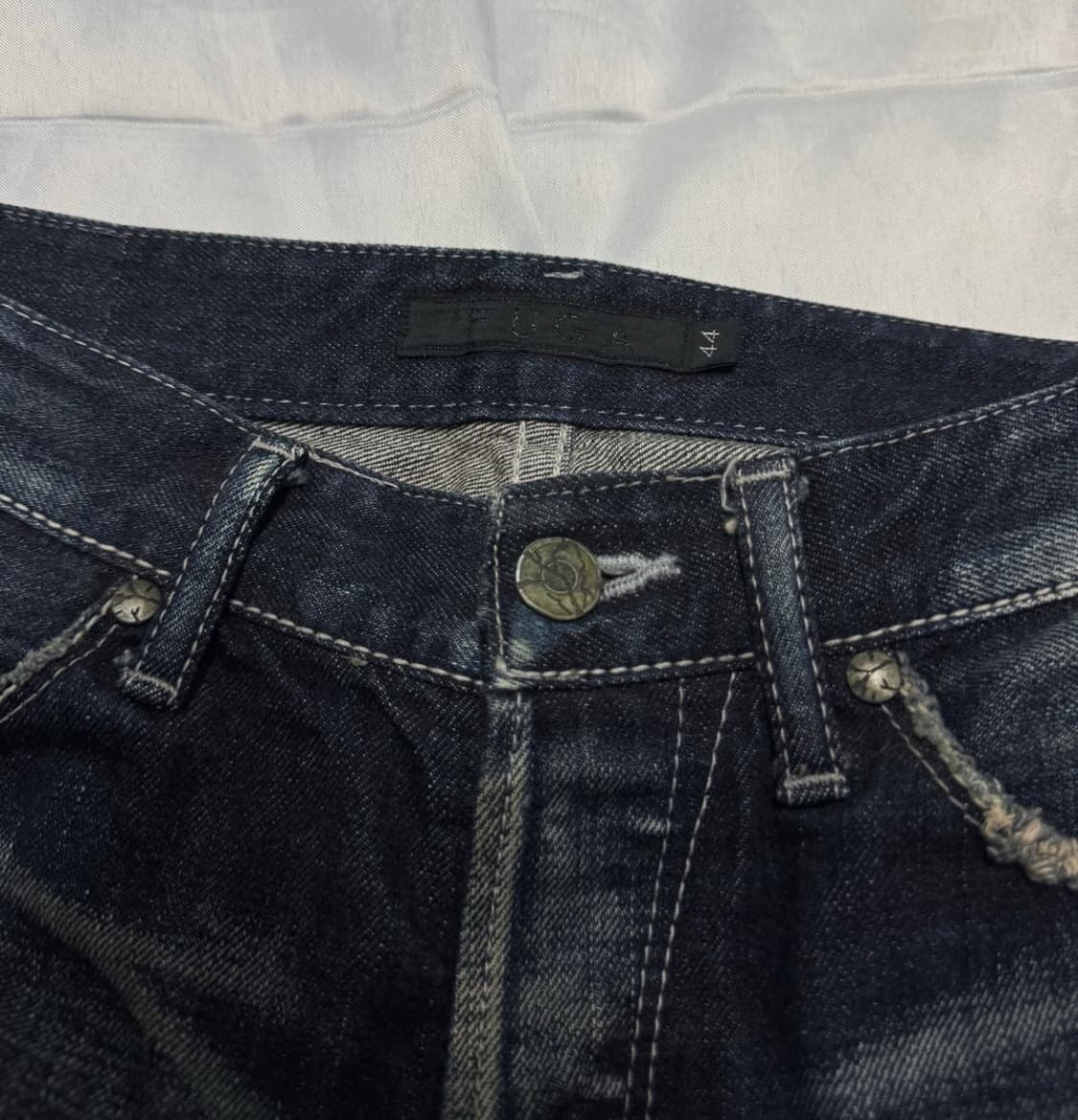 Fuga pierced distressed boots cut denim 상품이미지3