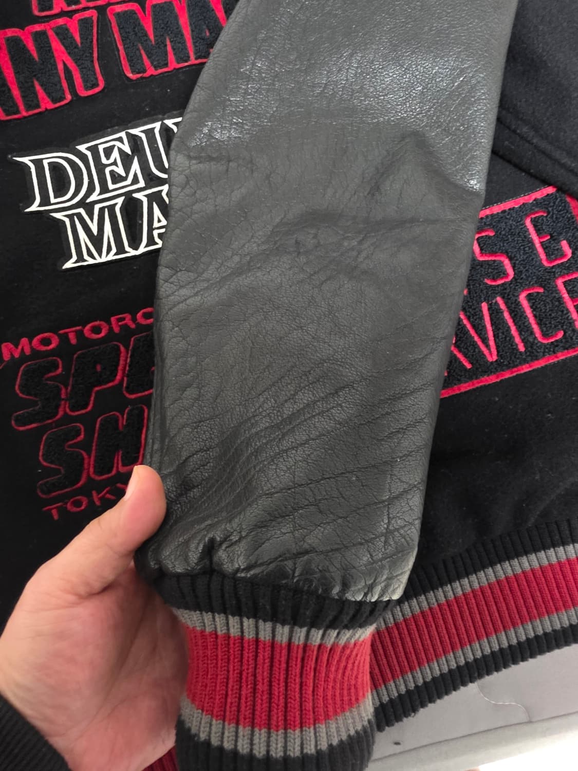 데우스ex마키나 소가죽 바시티자켓 상품이미지9