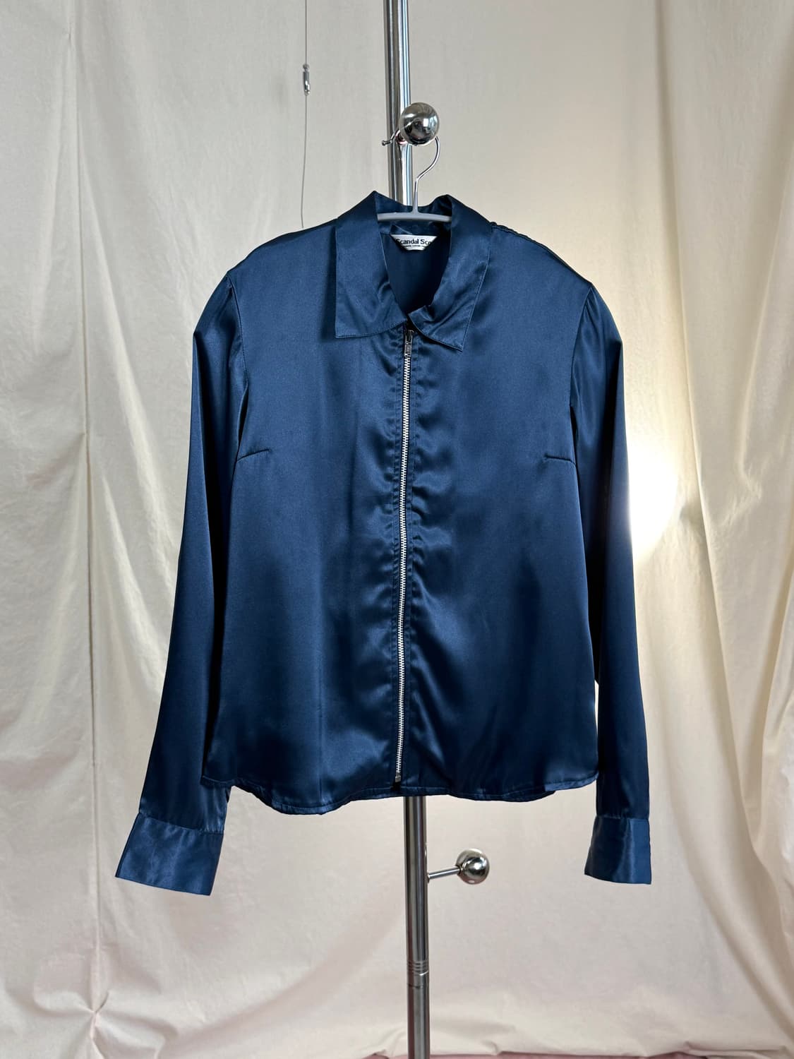 Scandal Scoop 글로시 집업 자켓 상품이미지2