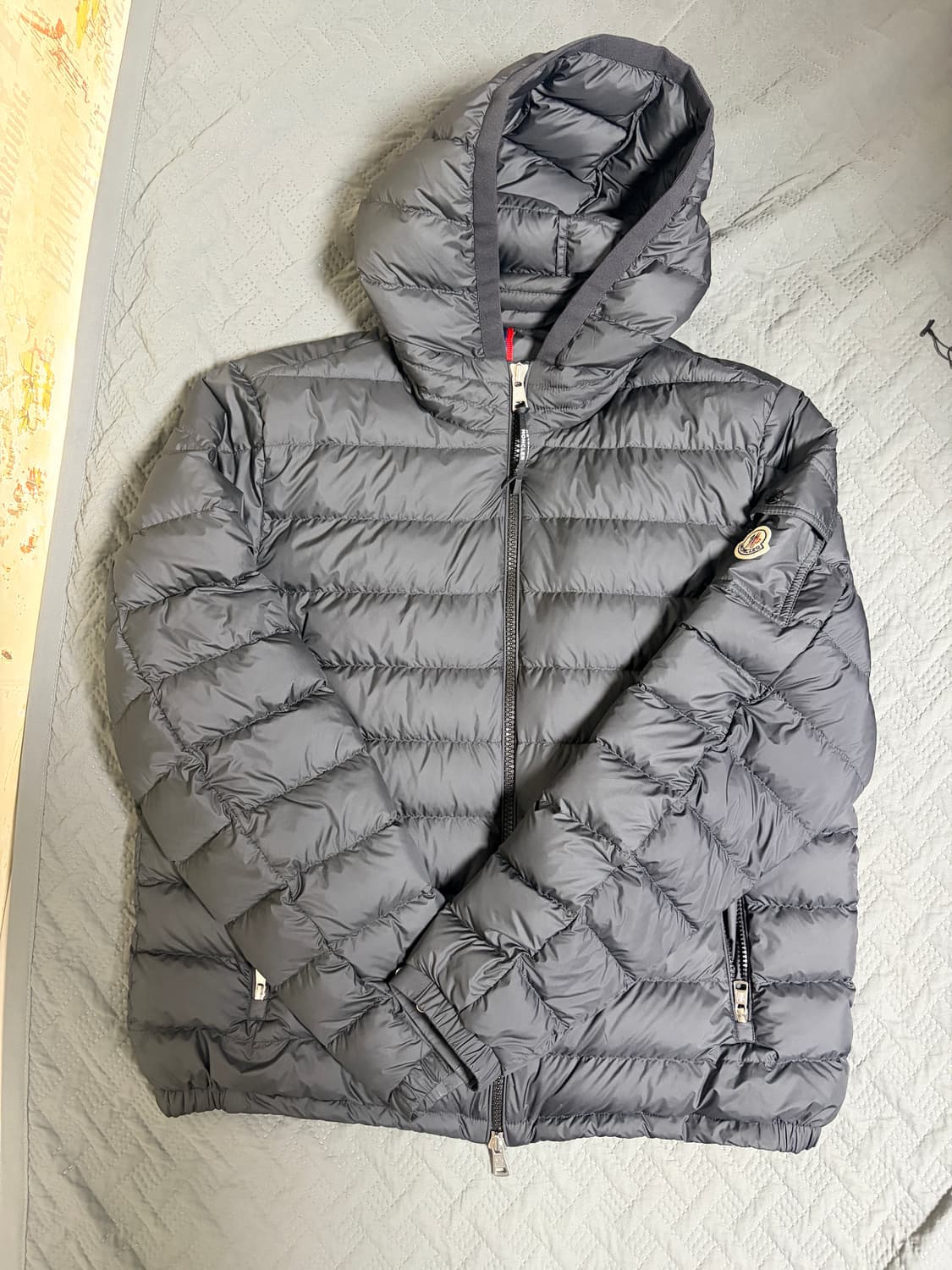 몽클레어 갈리온 쇼트 경량패딩 남성 상품이미지1