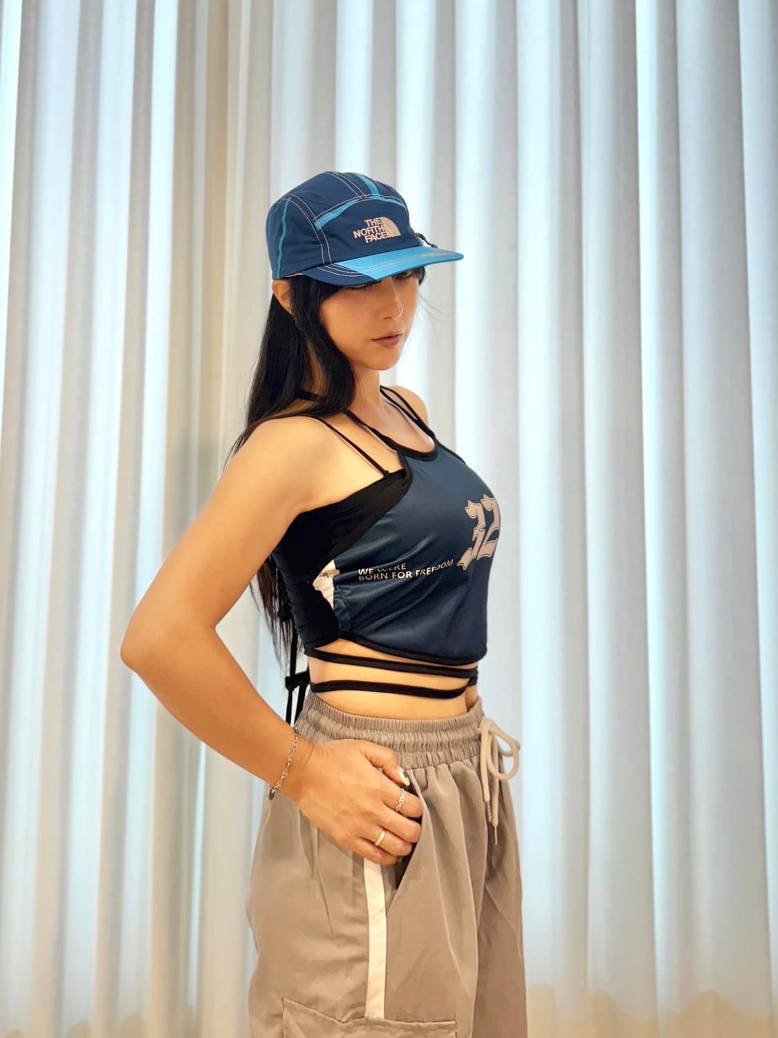 아디다스 스트랩 크롭탑 상품이미지2
