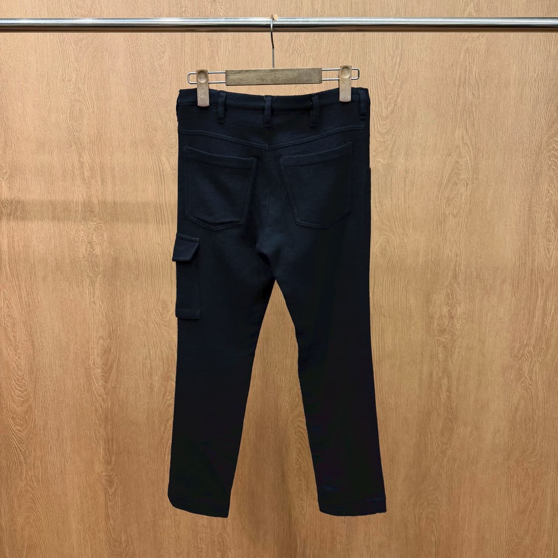 요지 야마모토 울 팬츠 사이드 카고 포켓 디테일 스트레이트핏 블랙 상품이미지3