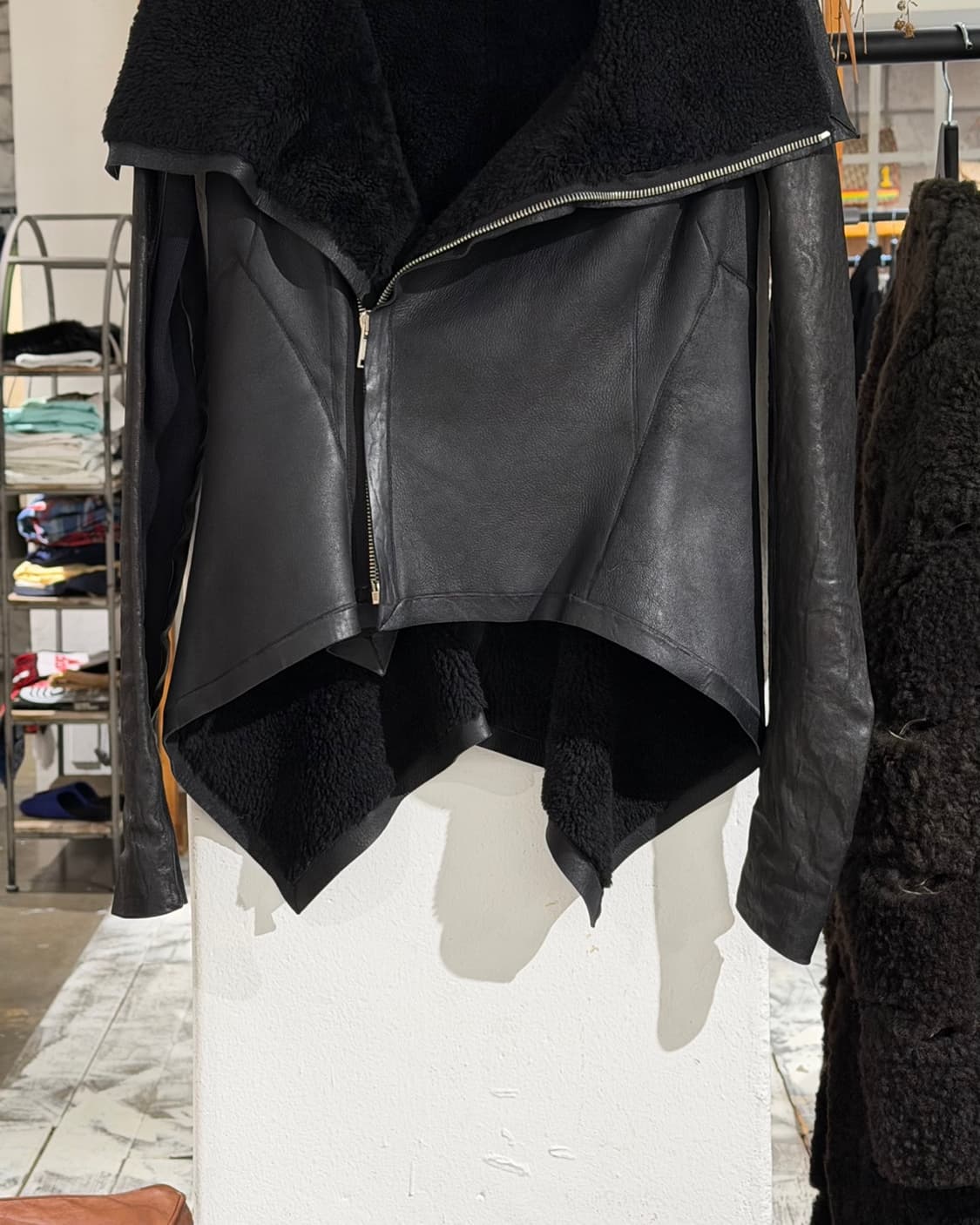 릭오웬스 블랙 시어링 램스킨 레더 바이커 자켓 상품이미지5