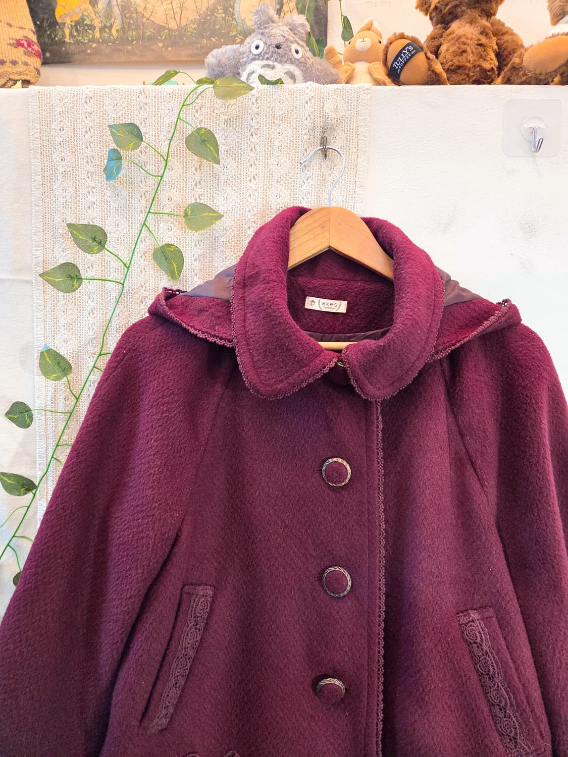 axes femme 버건디 케이프핏 코트 상품이미지2