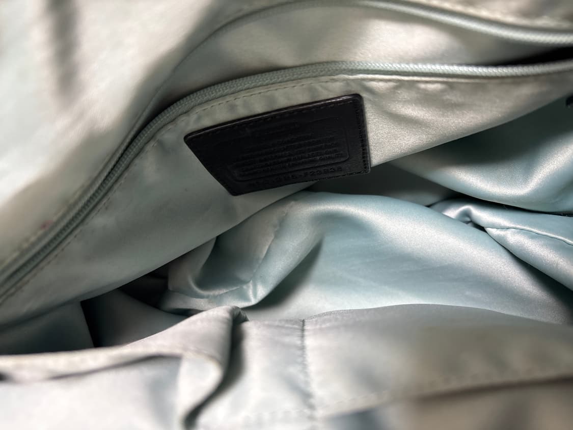 코치 블랙실버 가방 토트백 상품이미지4