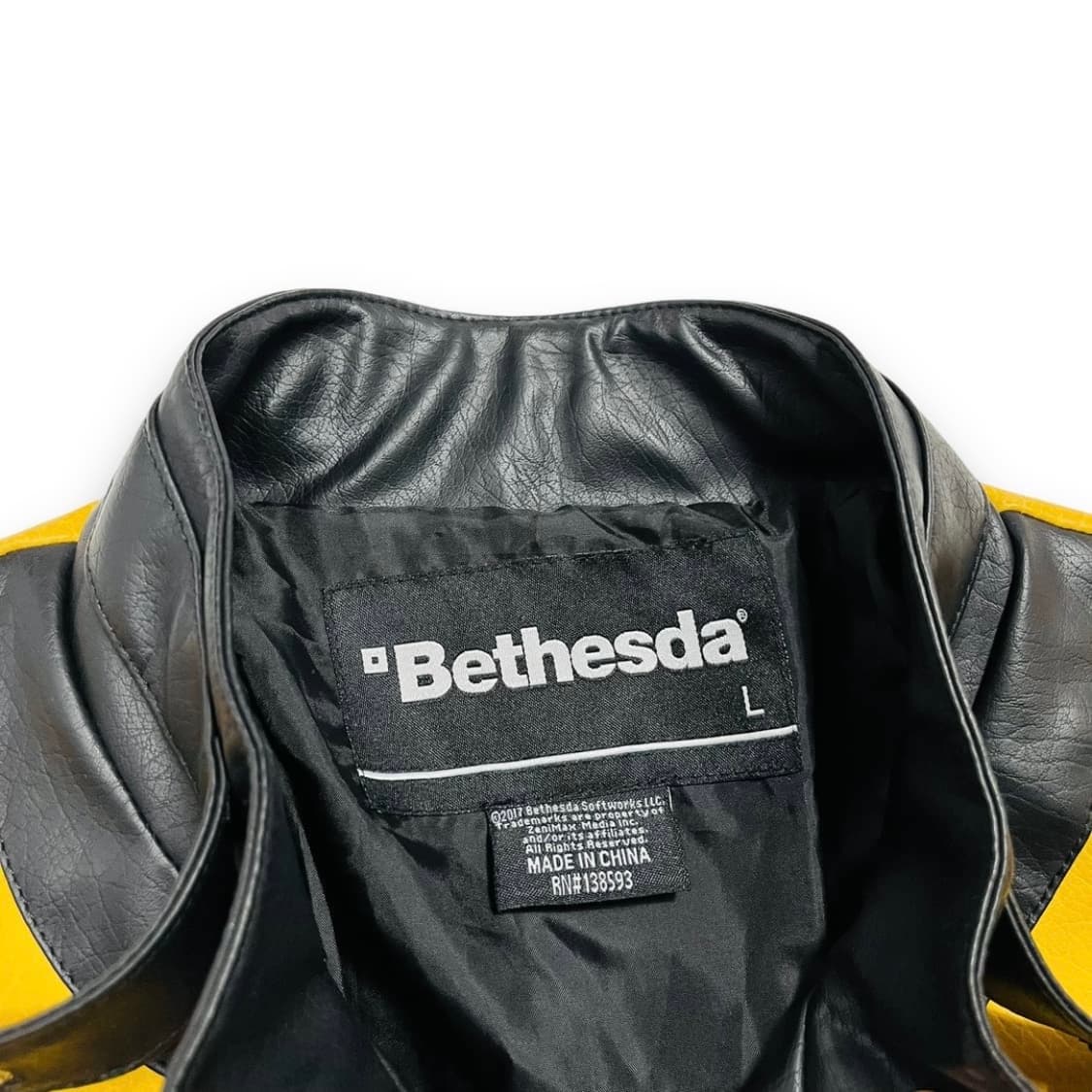 Bethesda 2 Down To7Go 비건 레더 락시크 자켓 상품이미지5