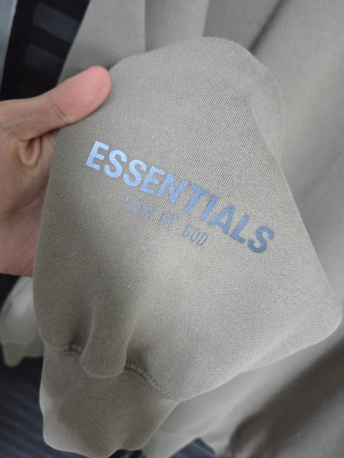 [피어오브갓 에센셜] 전면 로고 라글란 맨투맨 | 00207 상품이미지5