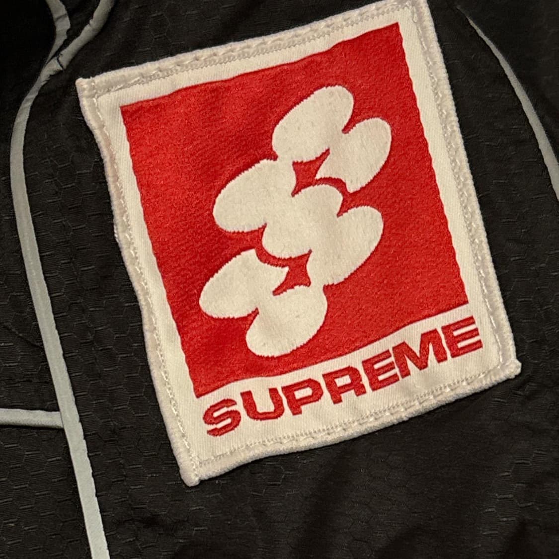 슈프림 리플렉티브 파이핑 풀오버 블랙 상품이미지5