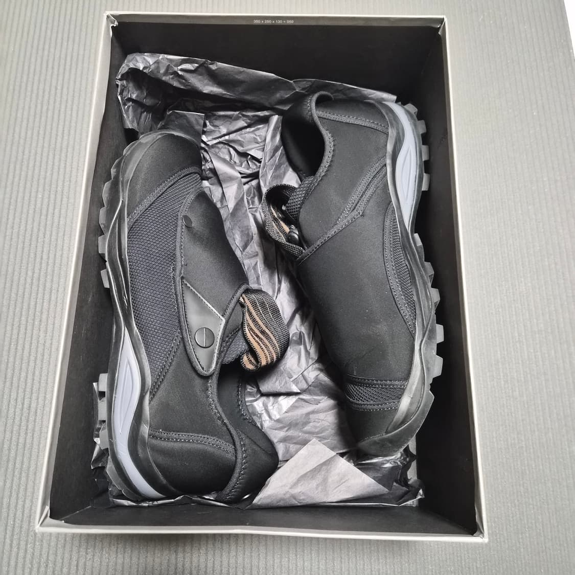 키코 코스타디노브 리아디스 42 사이즈 상품이미지1