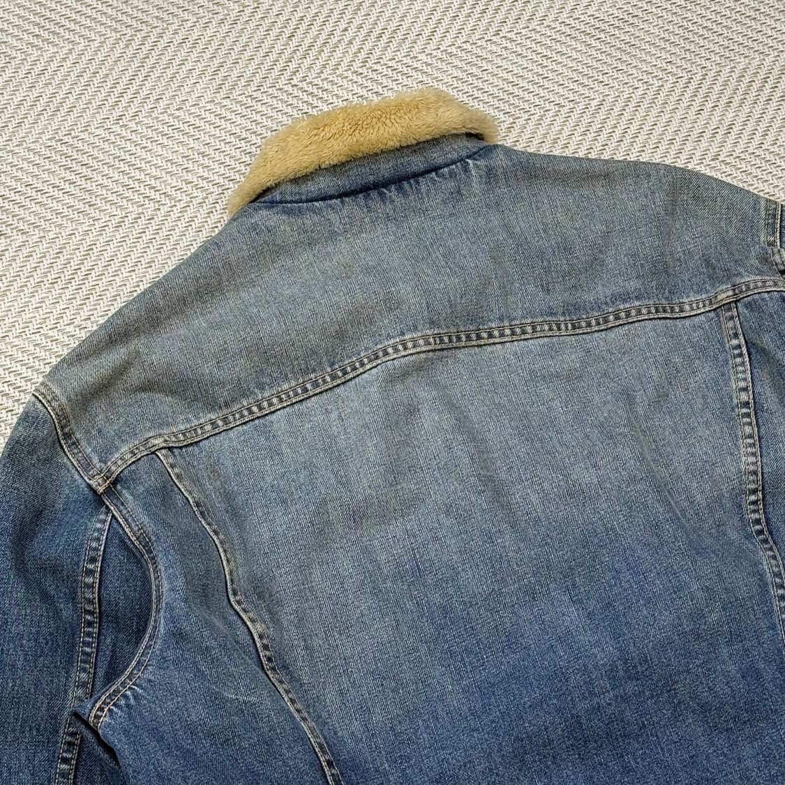 리바이스 쉐르파 데님 자켓 r2374 상품이미지4