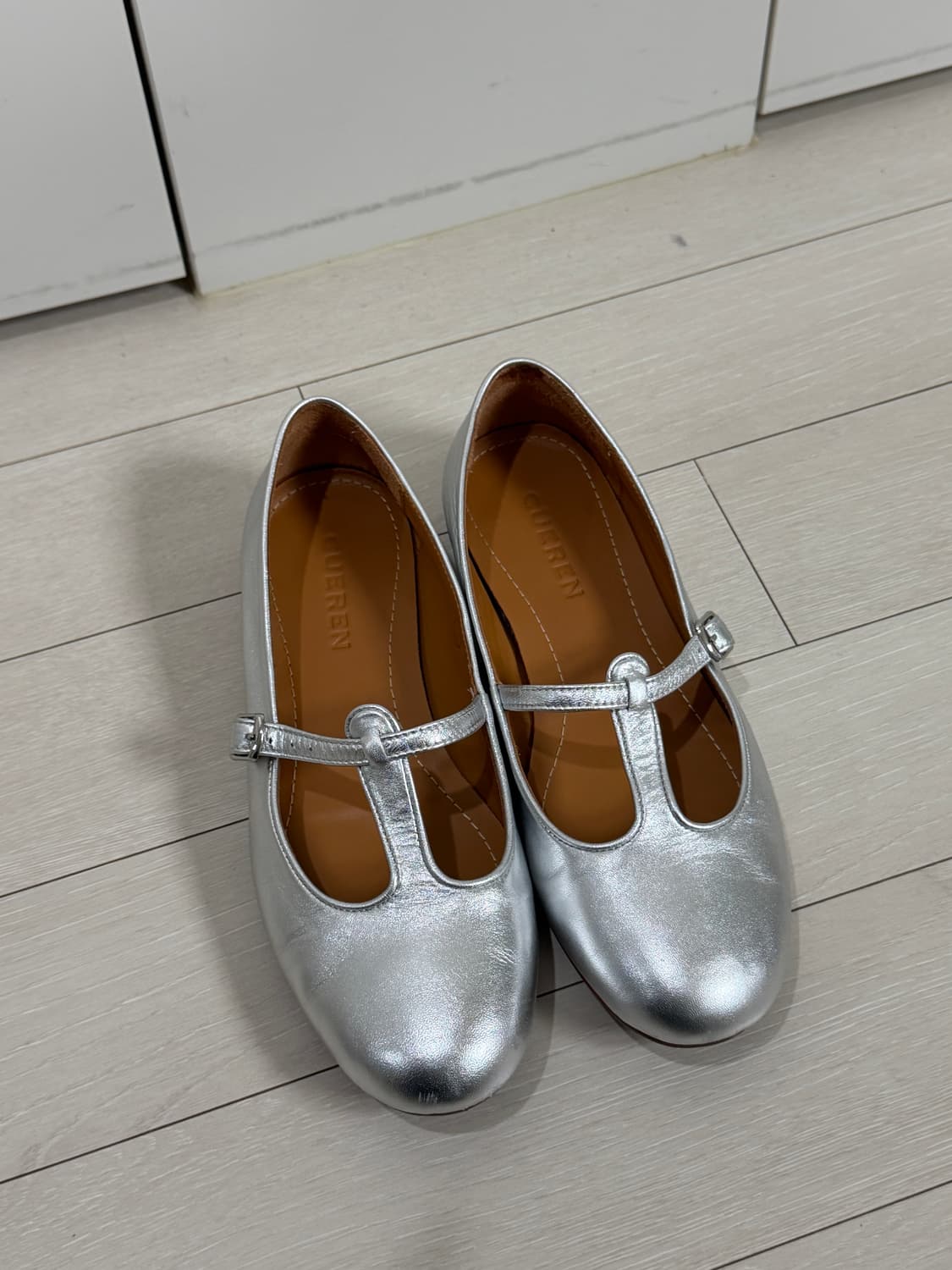 쿠에른 로마 04플랫 245사이즈 상품이미지2