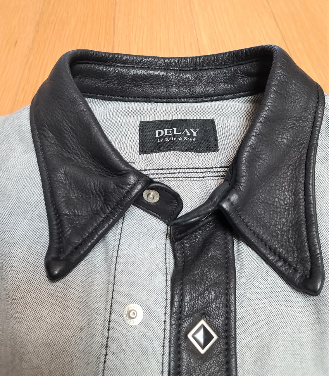 Delay by win & son 사슴가죽 트림 셔츠 상품이미지1