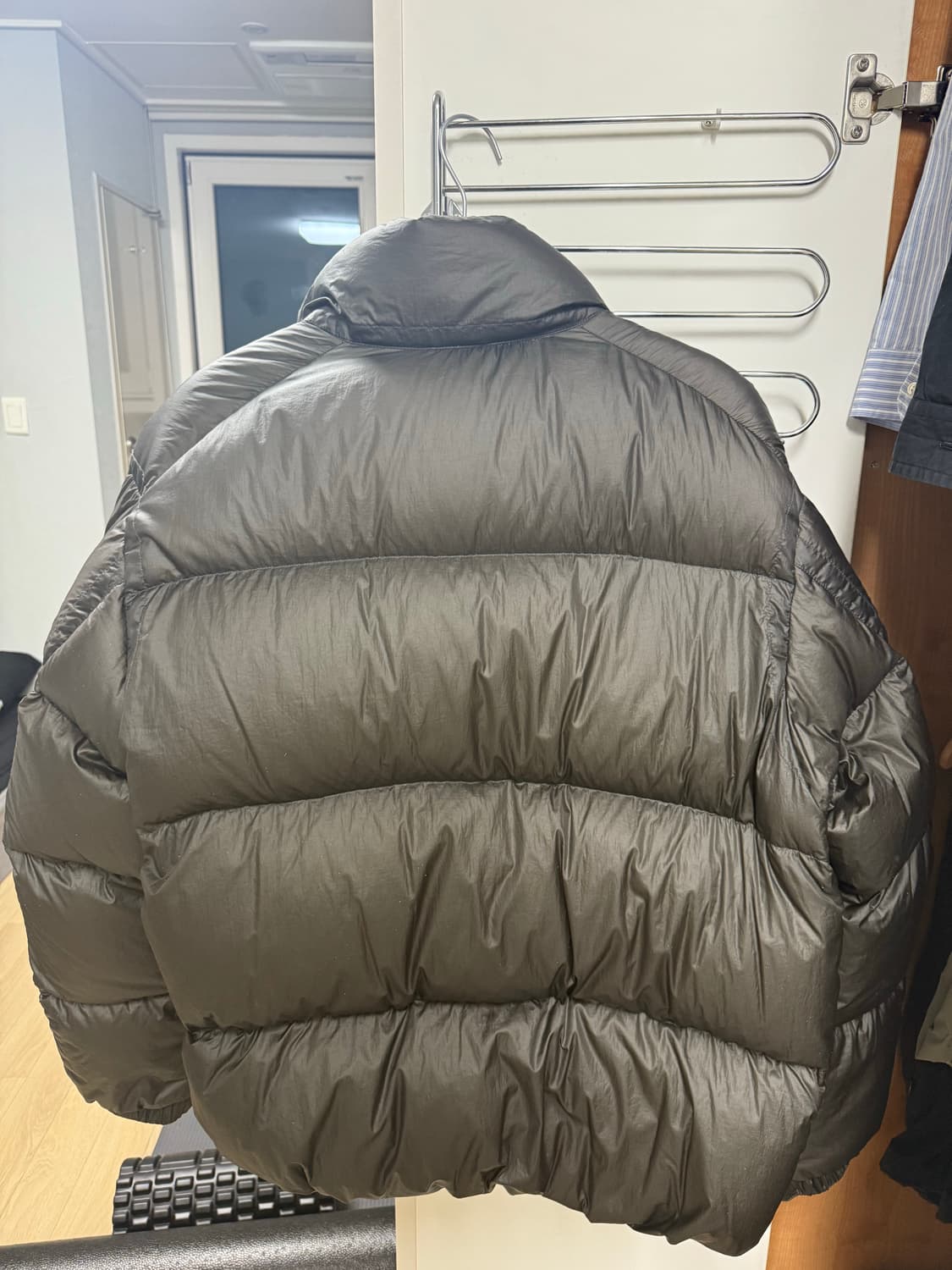 모이프 쉐도우 푸퍼 다운 파카 에스프레소 1사이즈(100-105) 상품이미지4