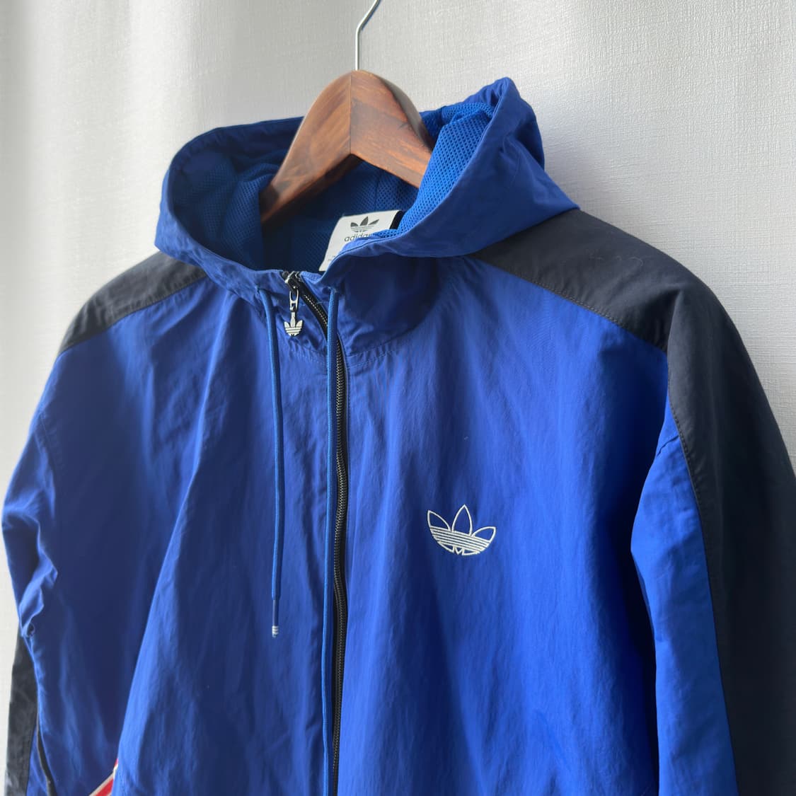 아디다스 SPRT 트레포일 자수 나일론 바람막이 자켓 블루 XL 상품이미지4