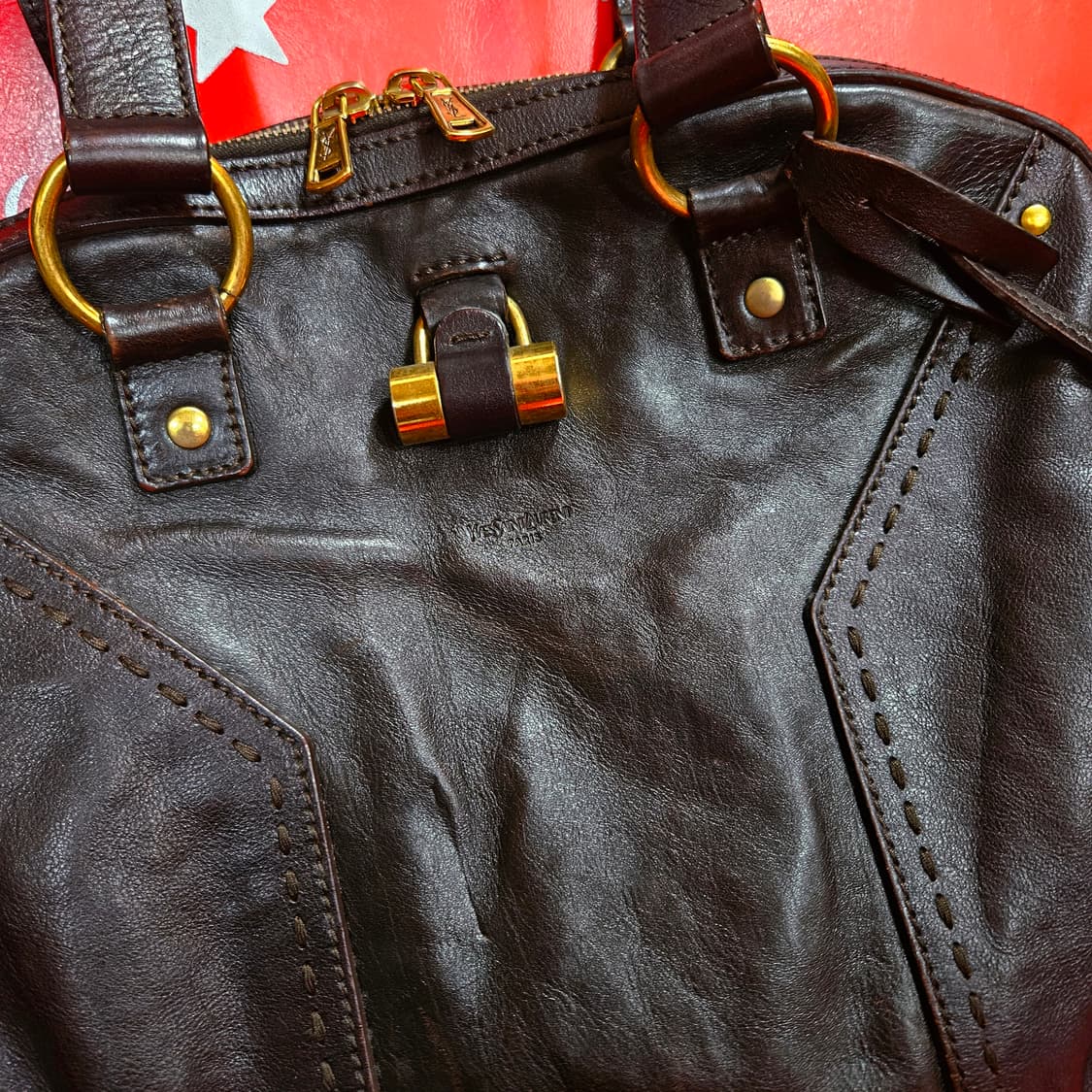 입생로랑(YSL) 뮤즈 브라운 레더 토트백  상품이미지2