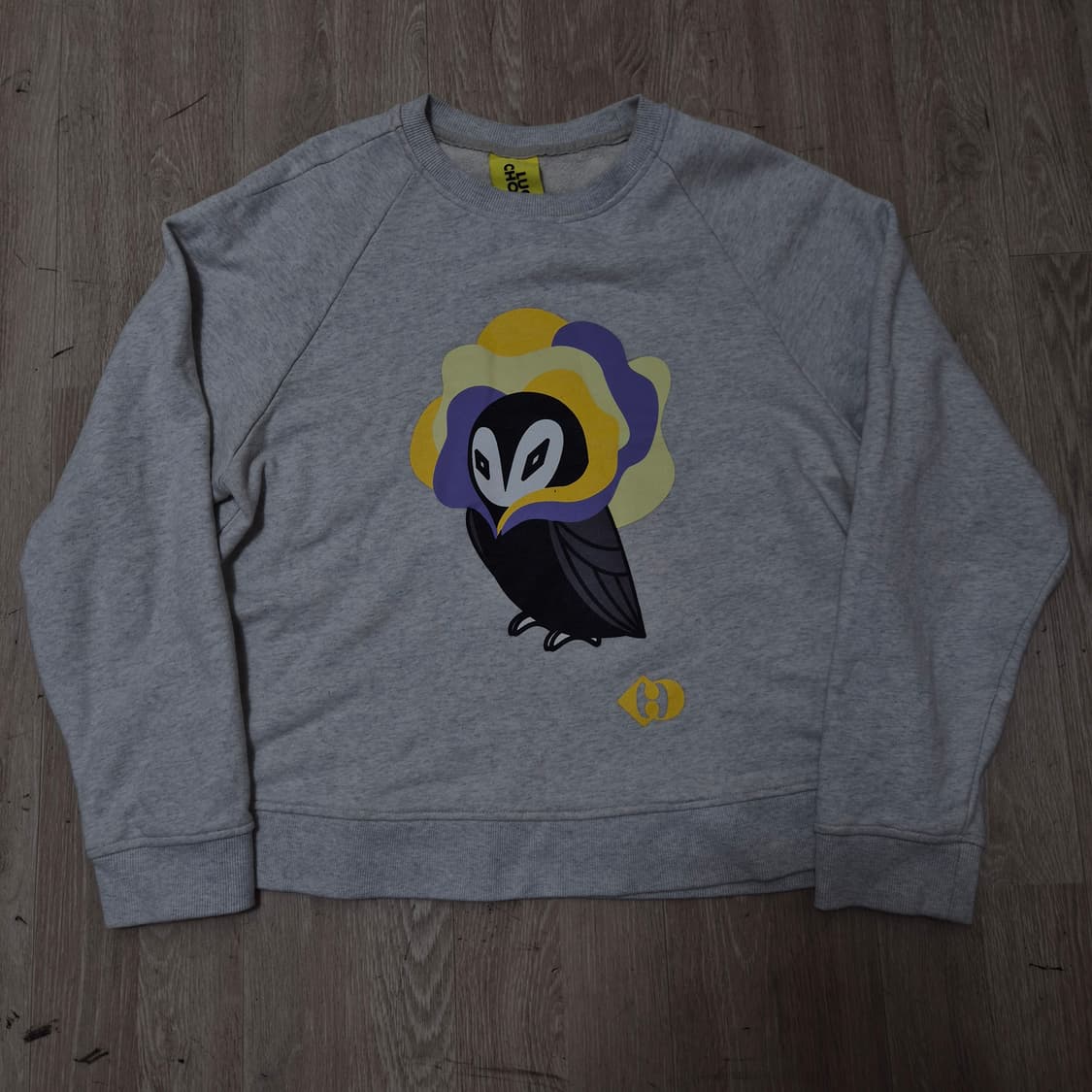 럭키슈에뜨 여성 슈에뜨 빅로고 프린팅 맨투맨 M(95) 상품이미지1