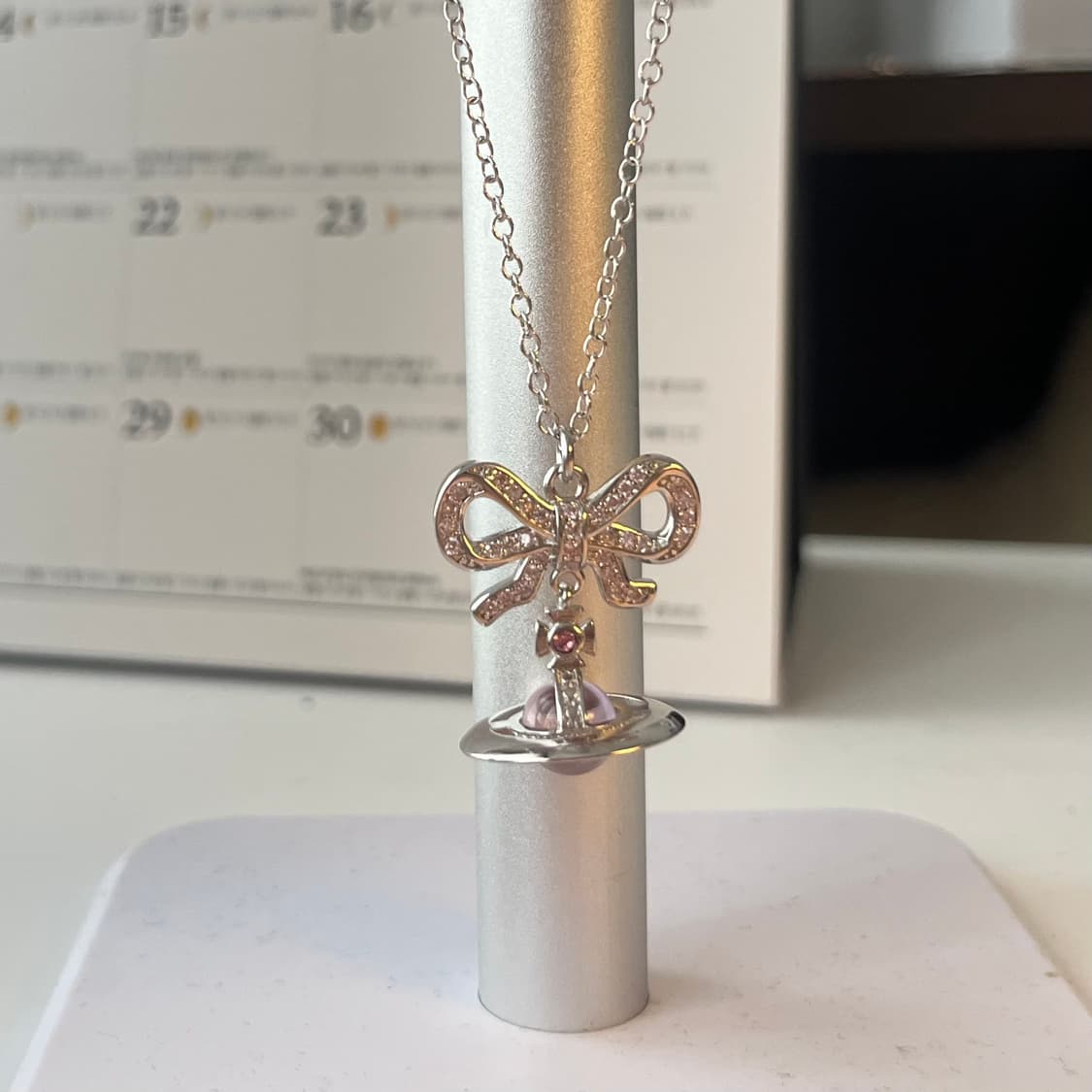 비비안웨스트우드 옥타비에 펜던트 목걸이 핑크 상품이미지1