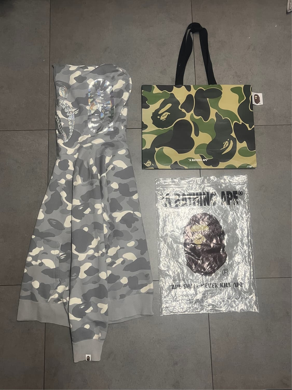 베이프 시티카모 그레이 샤크 후드집업  상품이미지2