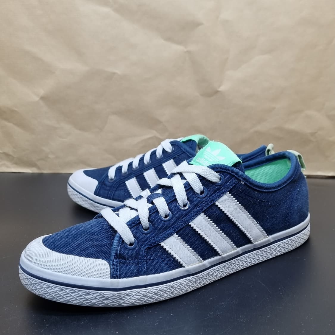 아디다스 허니로우 스니커즈 250 상품이미지1