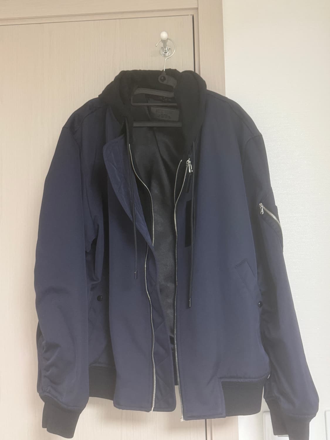 [질스튜어트 뉴욕] 후드 레이어드 MA-1 항공점퍼 팝니다 (상태 최상) 상품이미지3