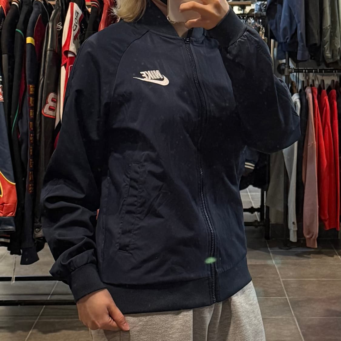 [NO.9]나이키 빅로고 봄버 자켓 상품이미지3