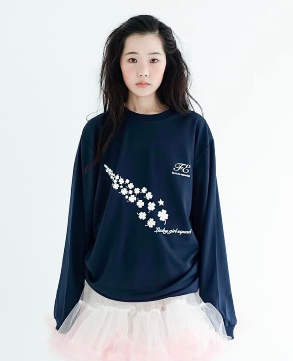 샵페어리 lucky squad long top 상품이미지1