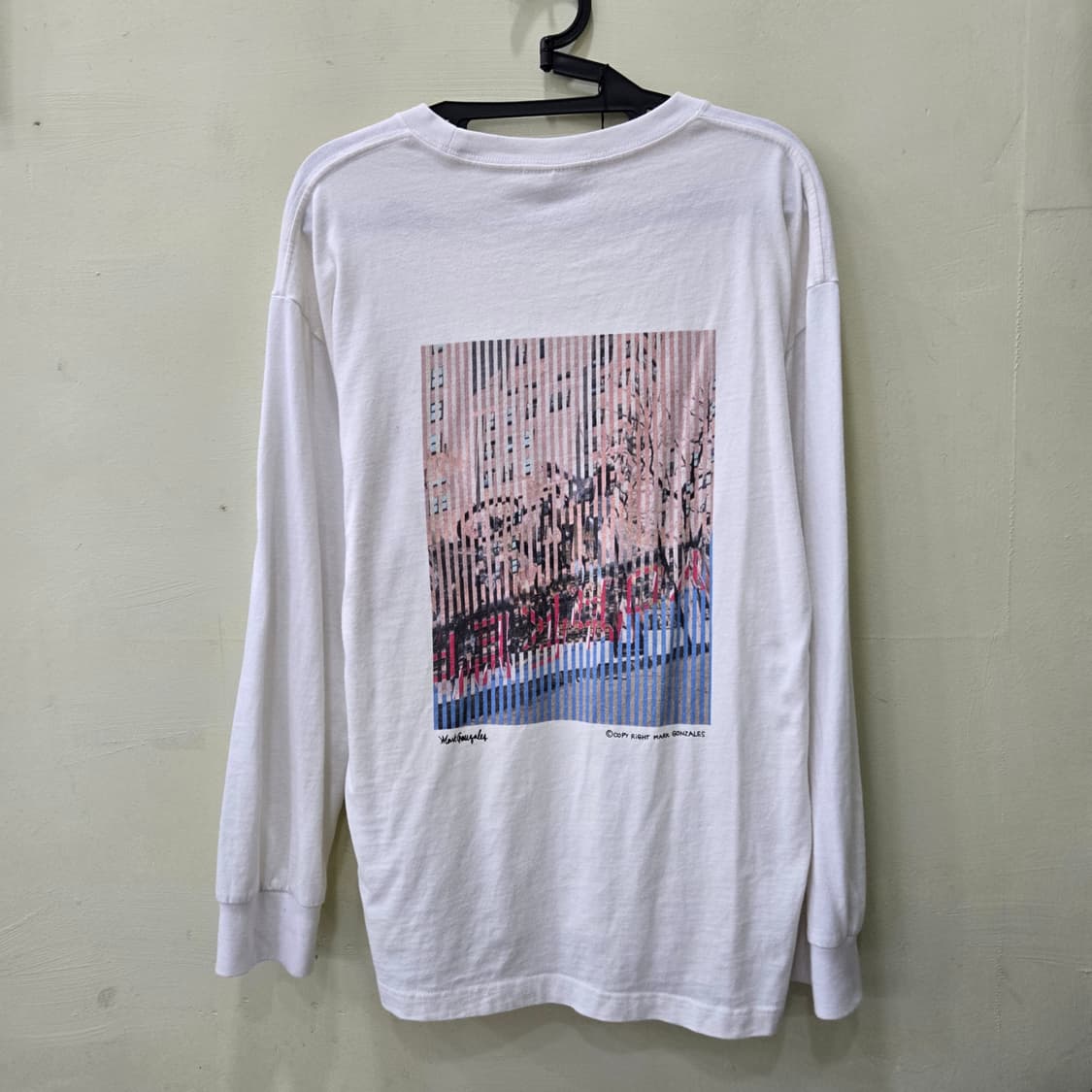 마크 곤잘레스 백그래픽 롱슬리브 티셔츠 상품이미지3