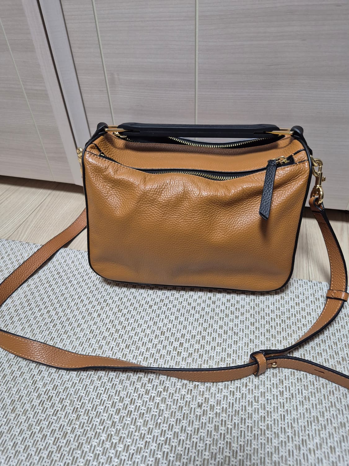 (정품) 마크제이콥스 소프트박스 브라운 레더 토트백 크로스 상품이미지5