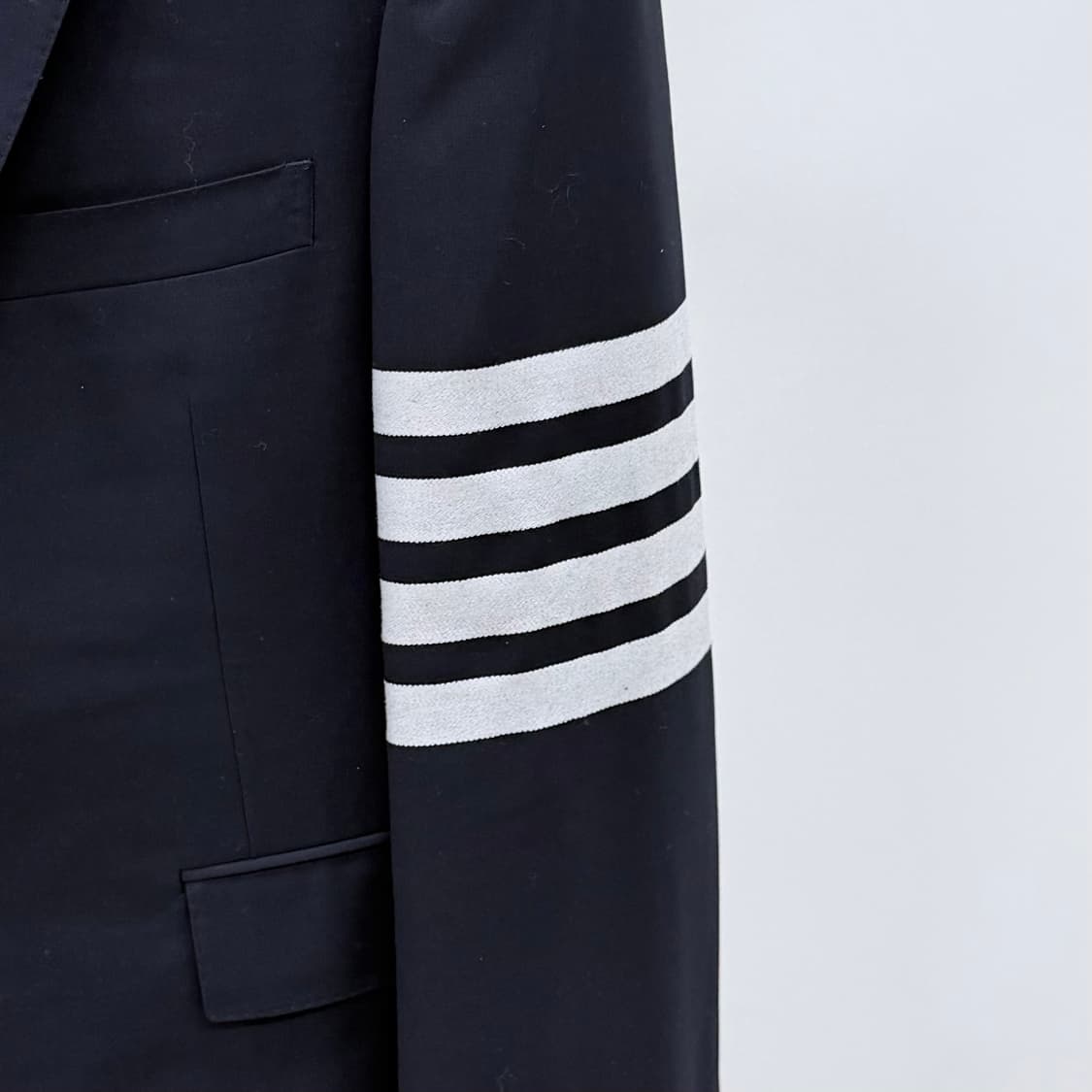 [미사용/3] 톰브라운 사선완장 위브 블레이저 자켓 정장 네이비 상품이미지2