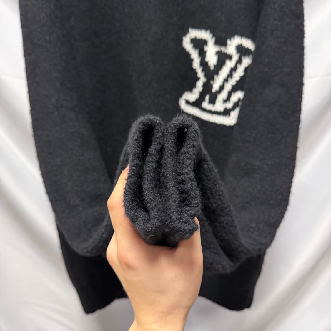 [S+급/2XL] 루이비통 LV 인타르시아 크루넥 니트 블랙 상품이미지6
