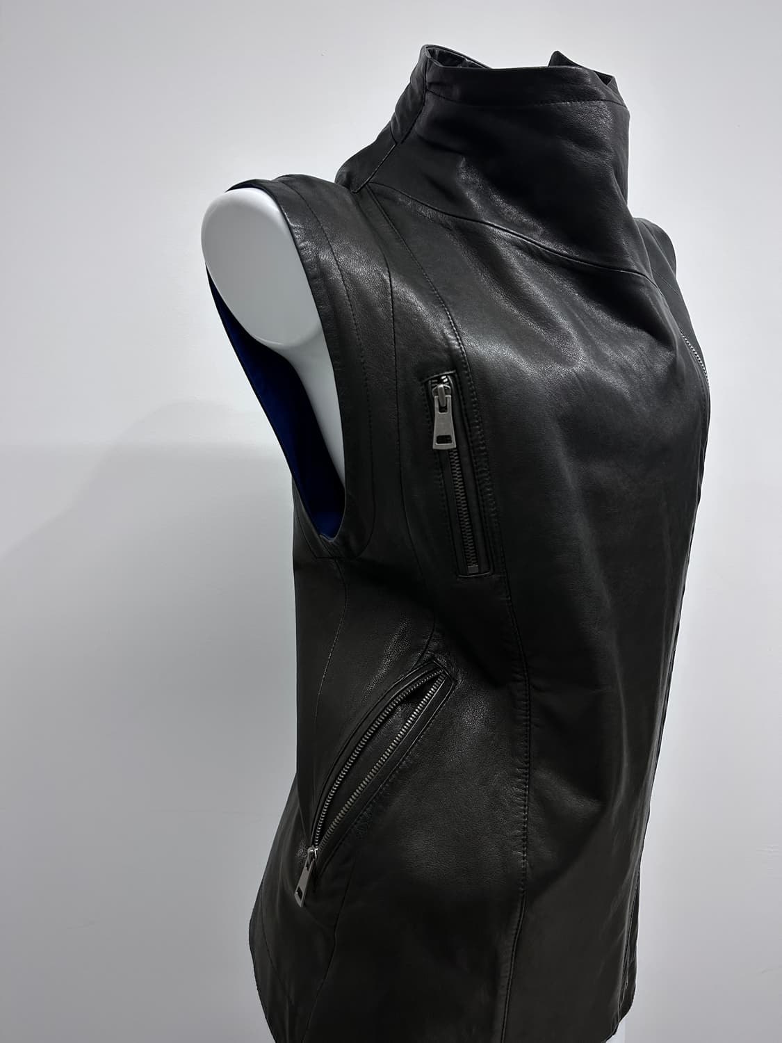 타임 더블 비대칭 하이넥 램스킨 베스트 상품이미지6