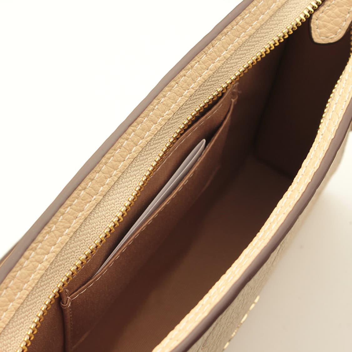 코치 베이지 레더 크로스 겸 클러치백 상품이미지5