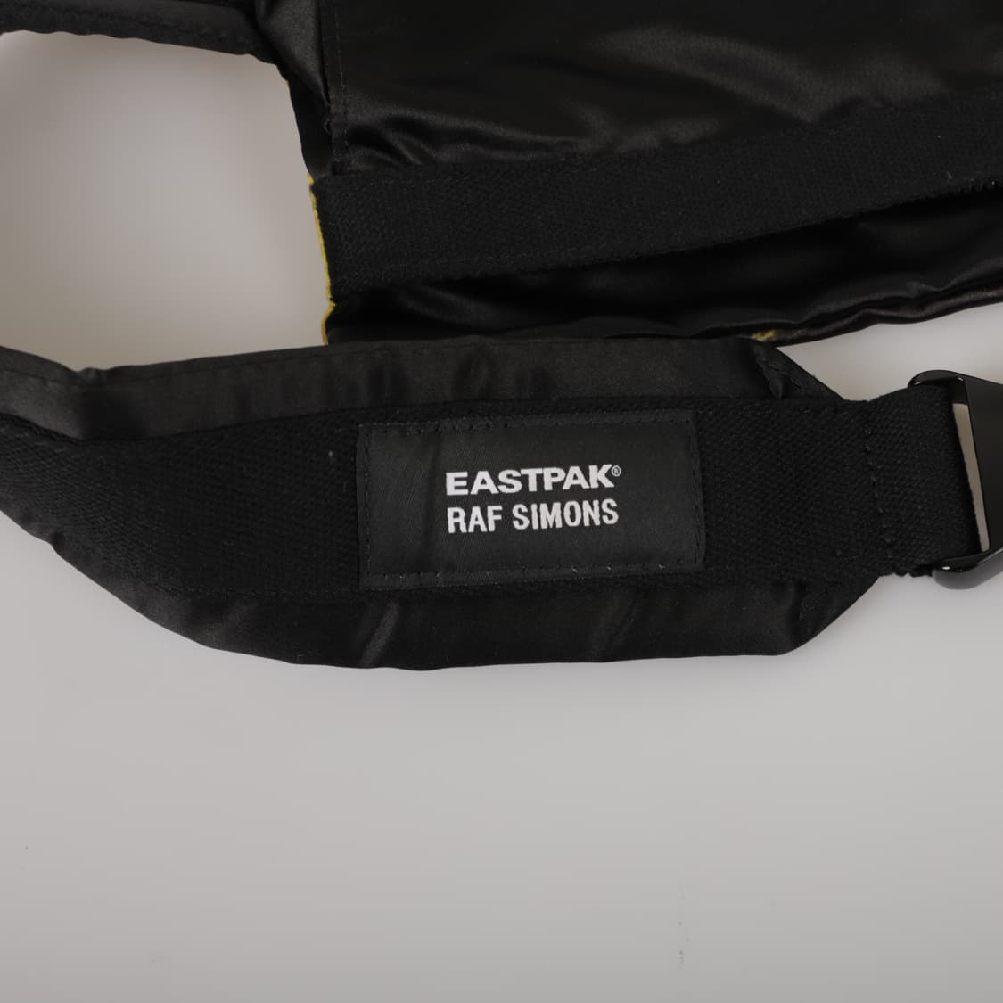 OS / Raf Simons x Eastpak 라프시몬스 이스트팩 포스터 상품이미지2