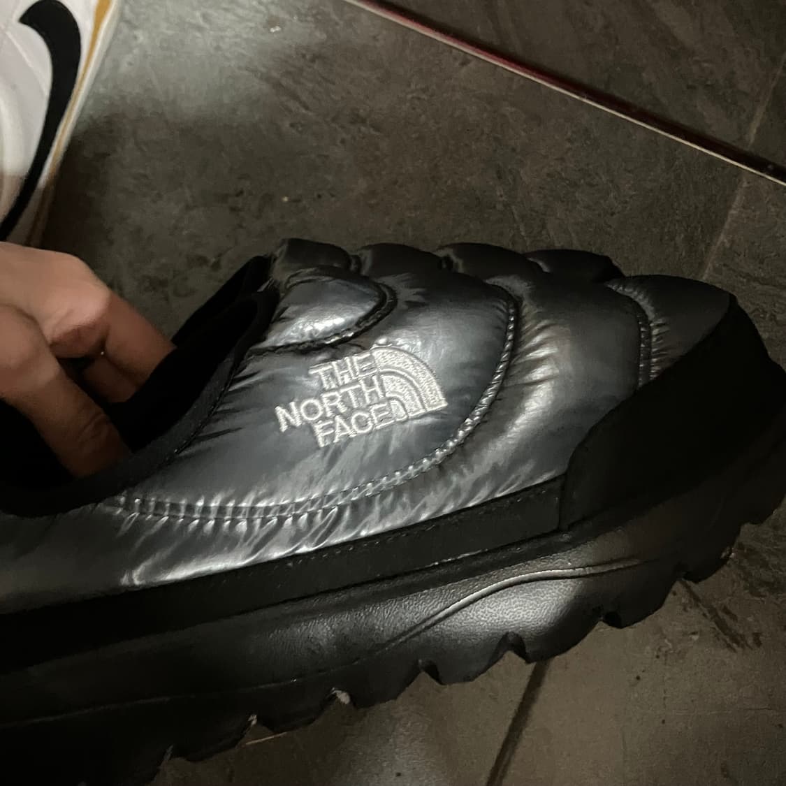 어제 산 노스페이스 신상 패딩화, 250 상품이미지3