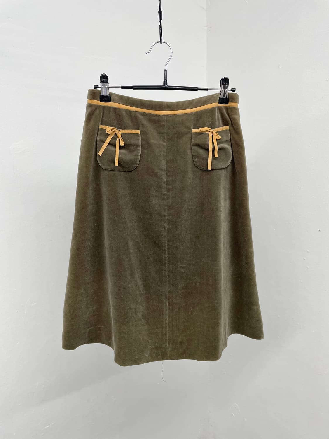 벨벳 카키 리본 스커트 상품이미지1