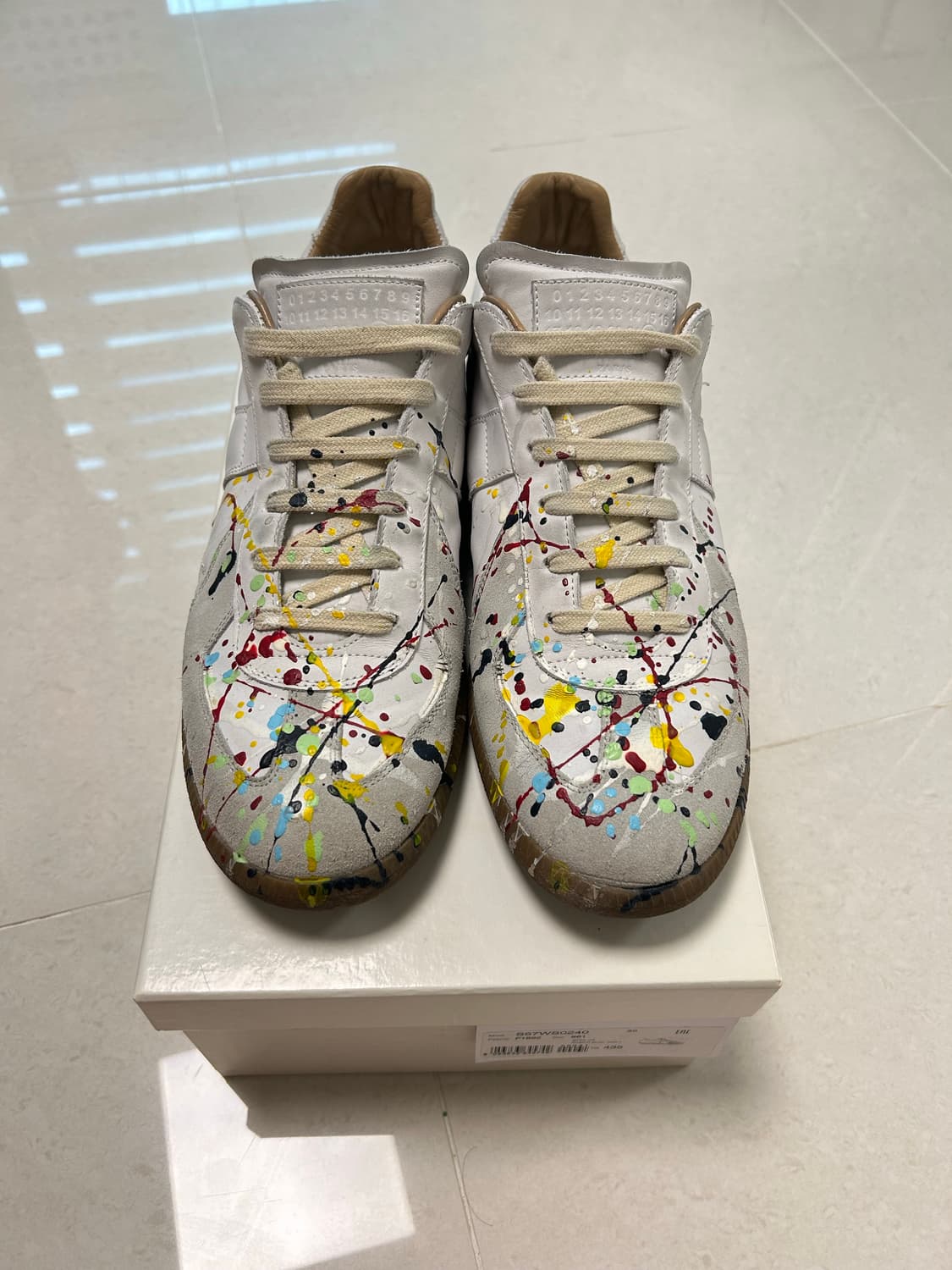 마르지엘라 독일군 페인팅 드롭 화이트 43.5 상품이미지2