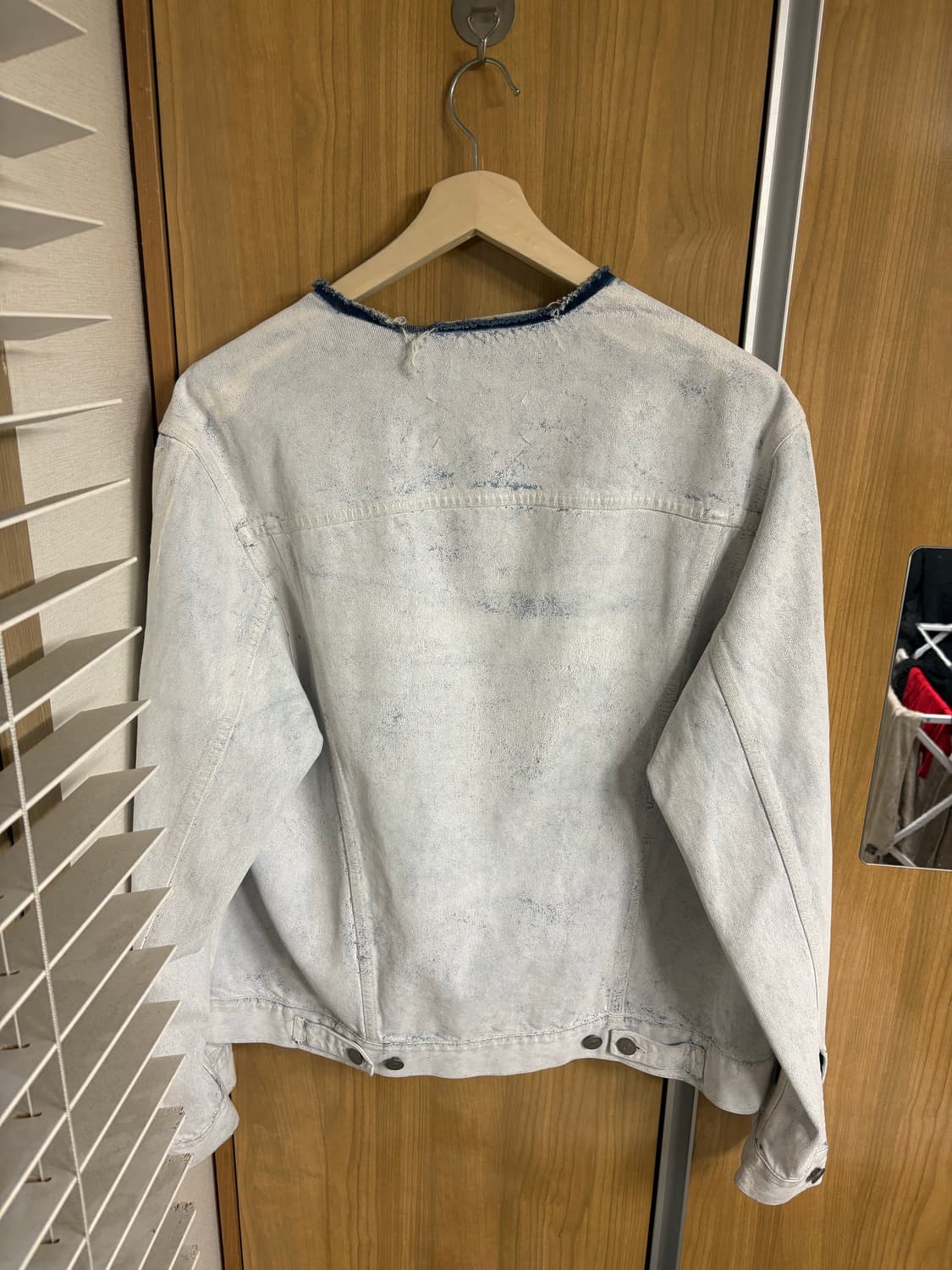 Maison margiela 메종 마르지엘라 카라리스 페인티드 데님자켓 상품이미지3