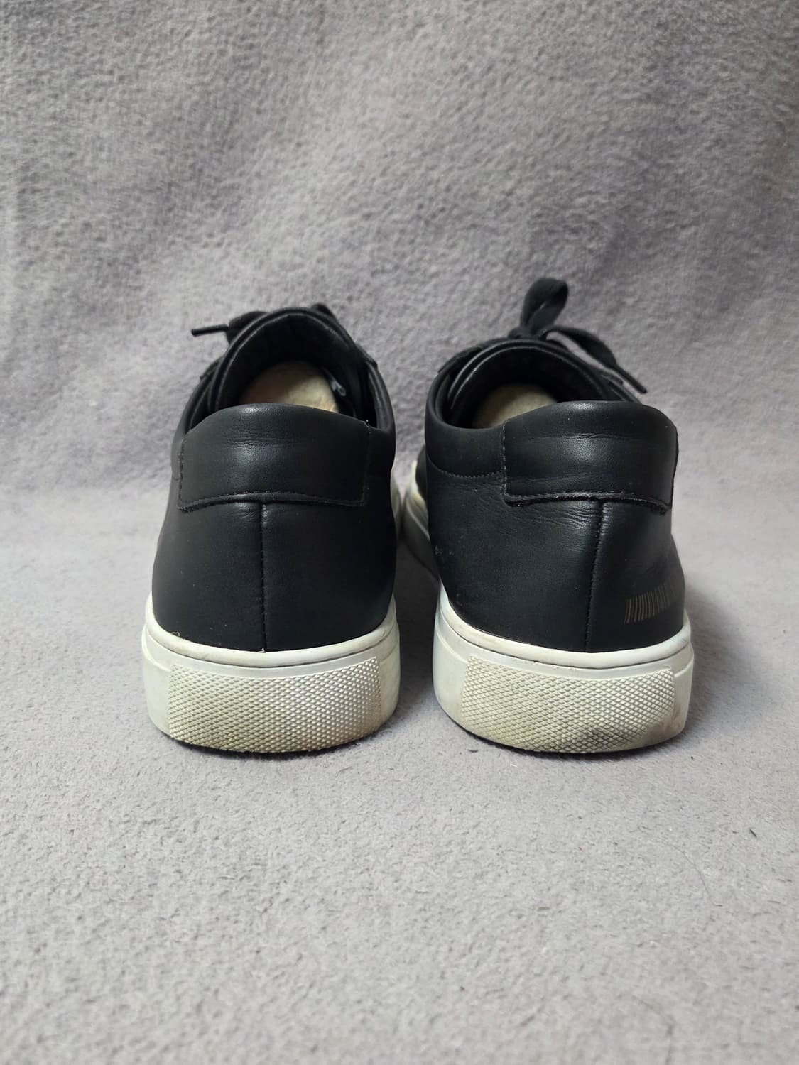 (270)
P-31 골드라벨 블랙 스니커즈
남 상품이미지4