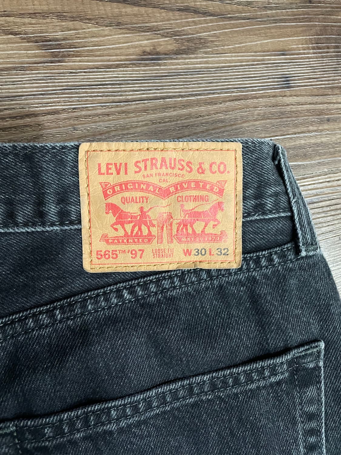 리바이스 565 97 흑청 데님 팬츠 상품이미지9