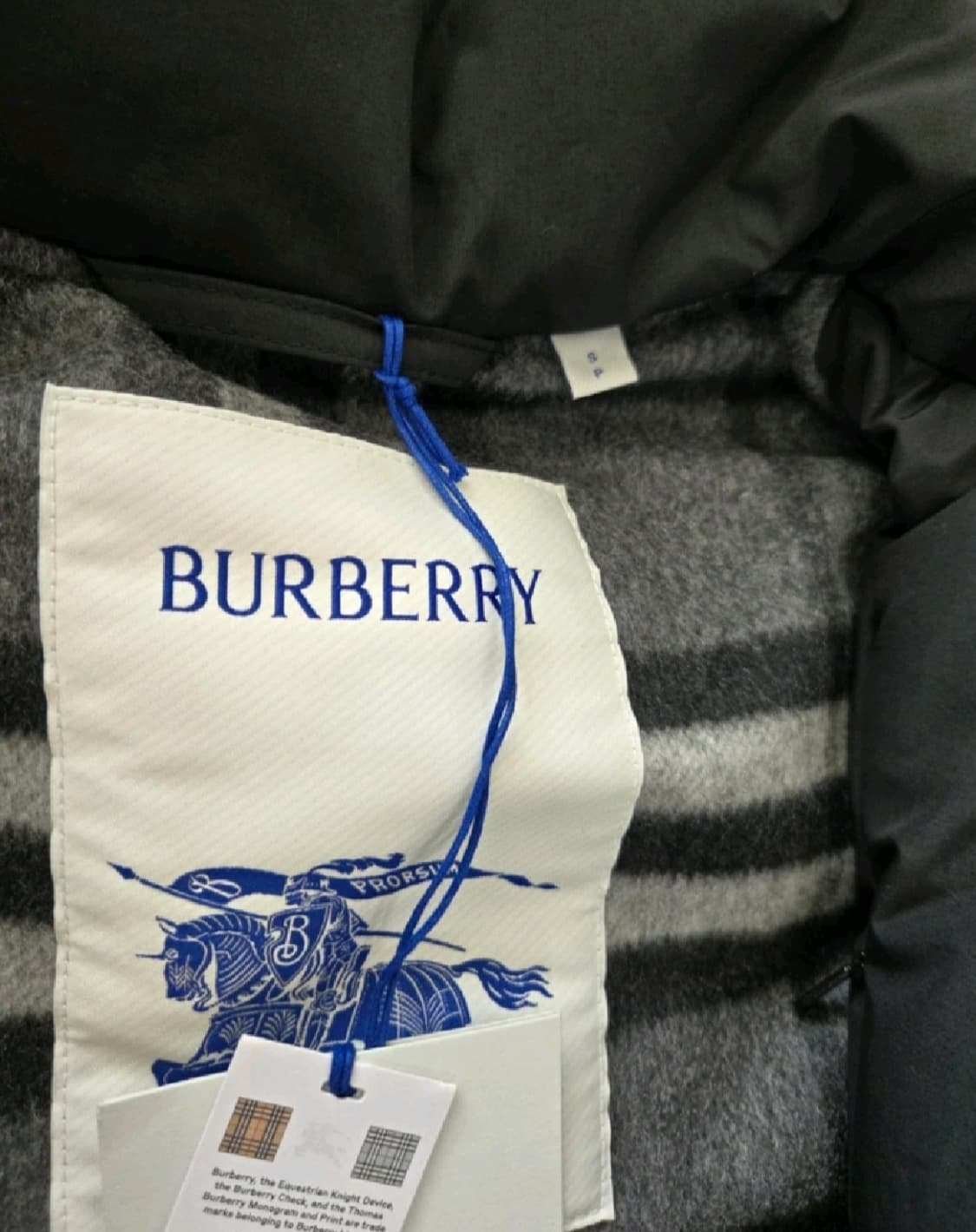 버버리 / 뉴 LEYBURN / 다운 후드 패딩 / S (새제품) 상품이미지4