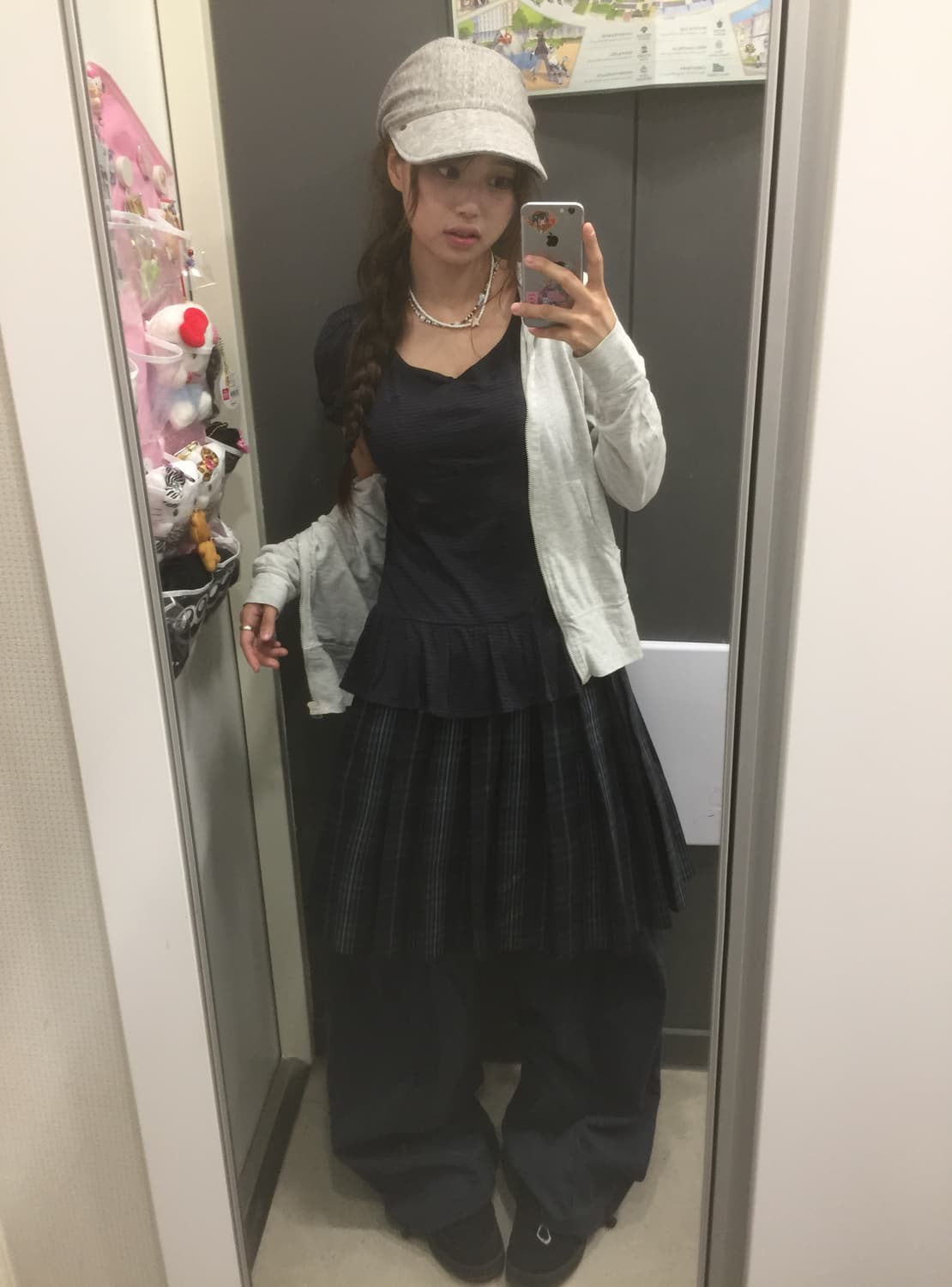 버버리 네이비 퍼프 스트라이프 프릴 러힙 코디세트 상품이미지2