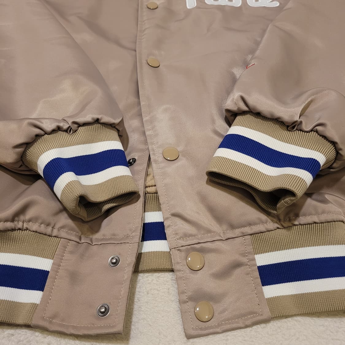 나이키 덕아웃 새틴 바시티자켓 L 상품이미지4